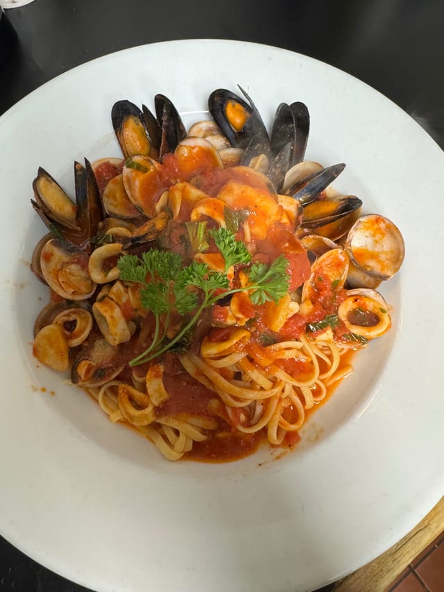 Linguine Pescatore Frutti Di Mare.