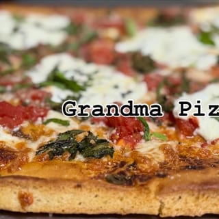GRANDMA (NONNA) Pizza