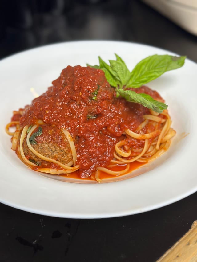Meatballs w/ Spaghetti.