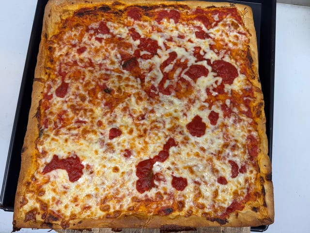 Bella Nonna Sicilian Pizza.